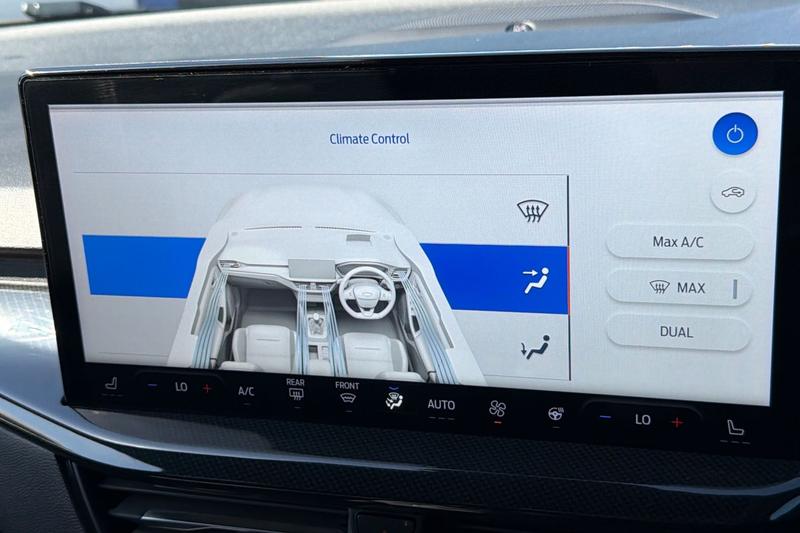 Used Ford Focus 2023 for sale - 78153022: Photo 33