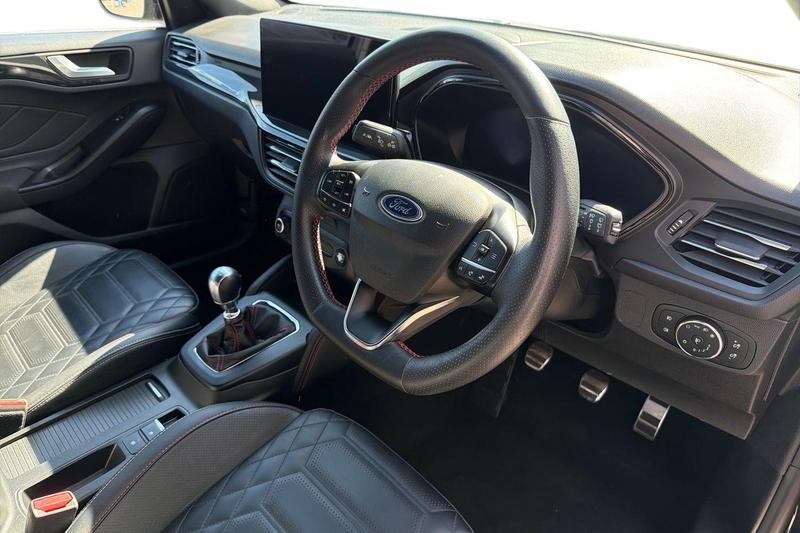 Used Ford Focus 2023 for sale - 78153022: Photo 9