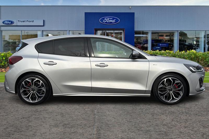 Used Ford Focus 2023 for sale - 77582049: Photo 3