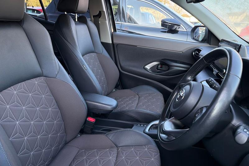 Used Toyota Yaris Cross 2022 for sale - 77951189: Photo 17