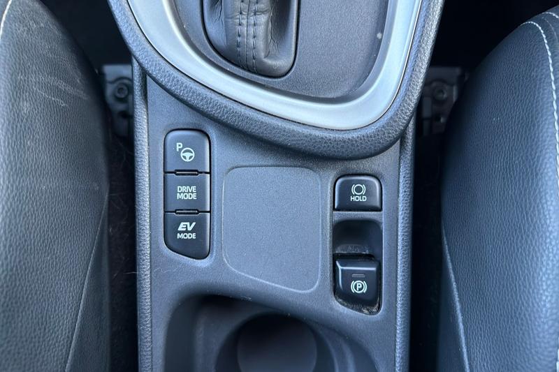 Used Toyota Yaris Cross 2022 for sale - 77951189: Photo 30