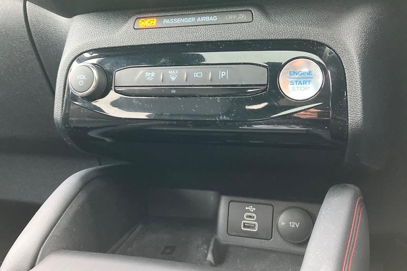 Used Ford Kuga 2025 for sale - 76984876: Photo 26