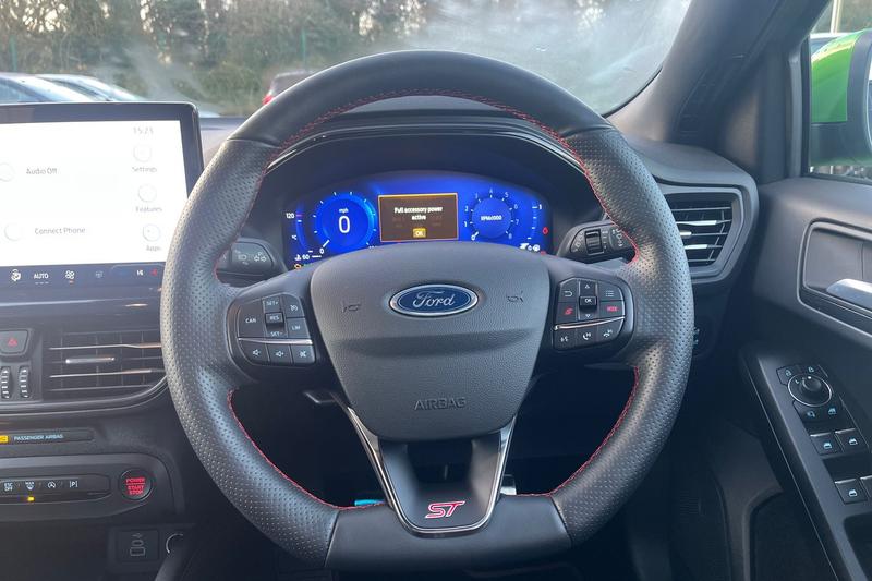 Used Ford Focus 2023 for sale - 76931403: Photo 12