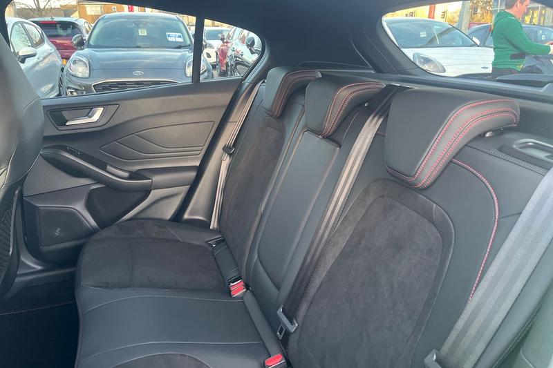 Used Ford Focus 2023 for sale - 76931403: Photo 20