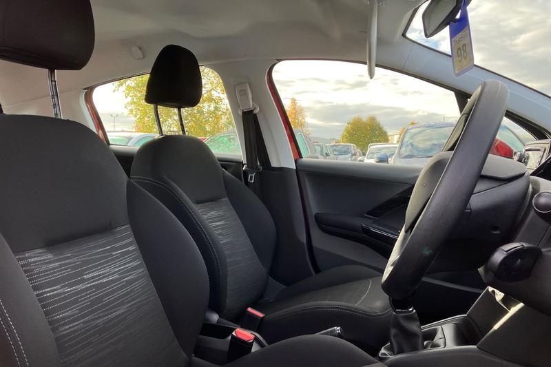 Used Peugeot 208 2016 for sale - 76344461: Photo 17