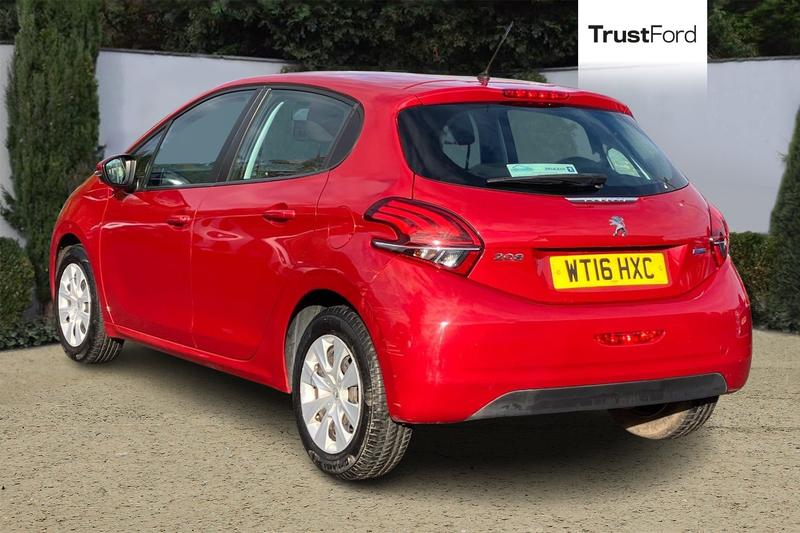 Used Peugeot 208 2016 for sale - 76344461: Photo 2