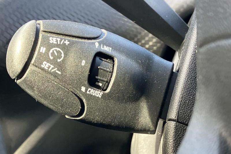 Used Peugeot 208 2016 for sale - 76344461: Photo 25