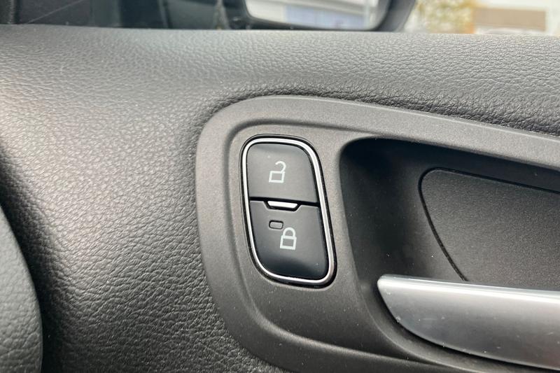 Used Ford C-Max 2017 for sale - 76534444: Photo 24