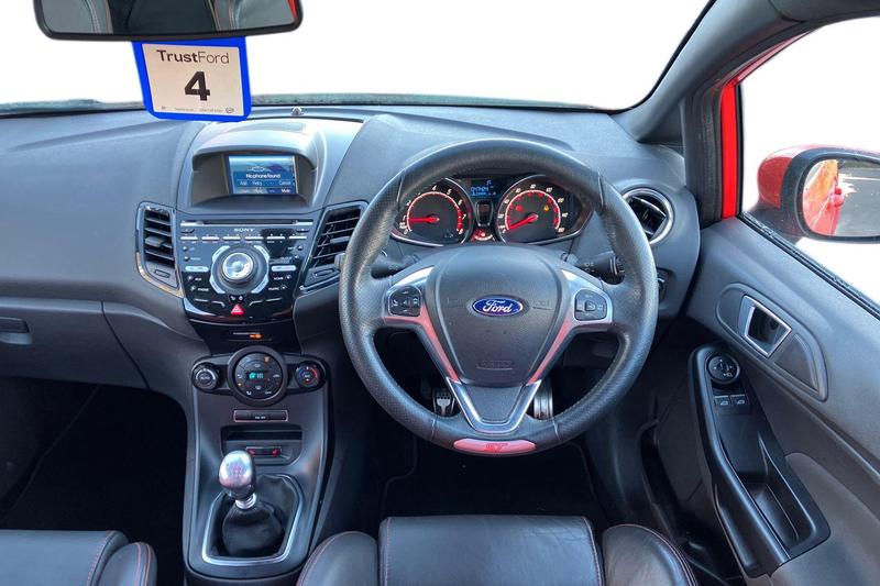 Used Ford Fiesta 2015 for sale - 76653470: Photo 11