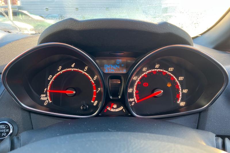 Used Ford Fiesta 2015 for sale - 76653470: Photo 13