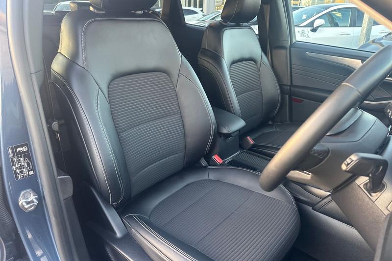 Used Ford Kuga 2024 for sale - 76931404: Photo 17