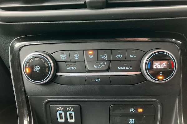 Used Ford Ecosport 2018 for sale - 76302782: Photo 25