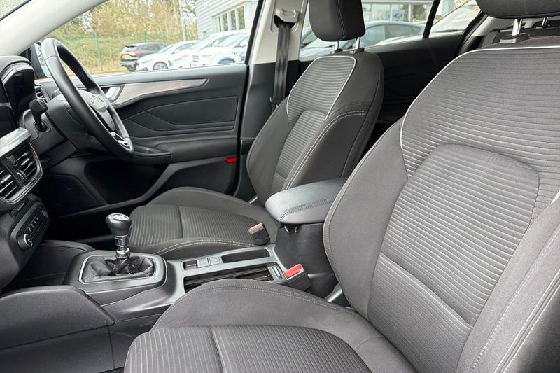 Used Ford Focus 2023 for sale - 77910305: Photo 19