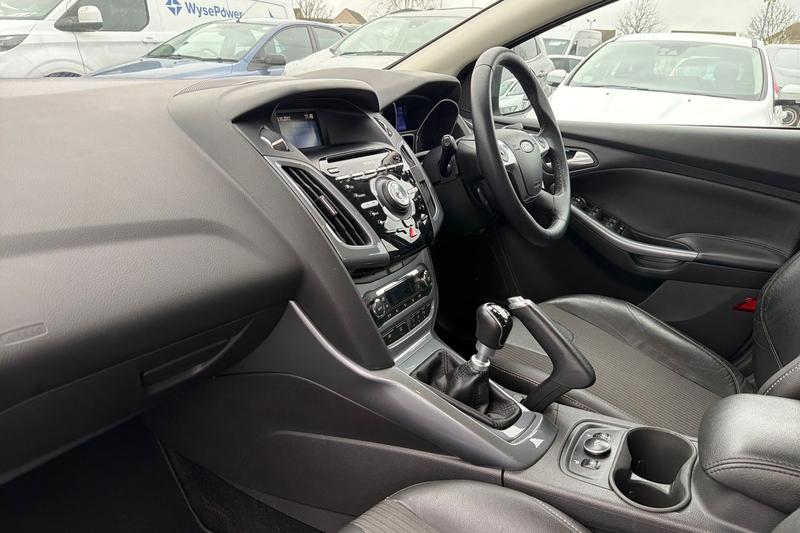 Used Ford Focus 2012 for sale - 77462481: Photo 18