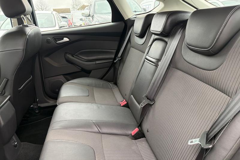 Used Ford Focus 2012 for sale - 77462481: Photo 20