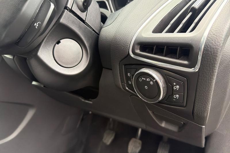 Used Ford Focus 2012 for sale - 77462481: Photo 26