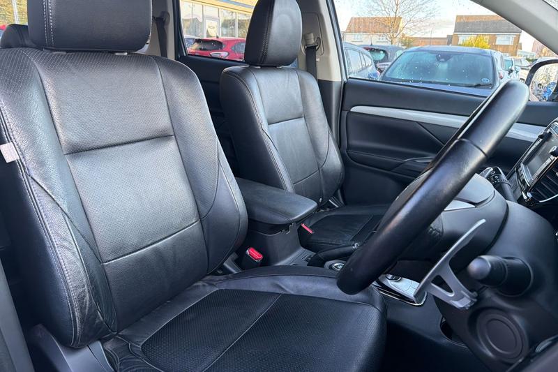 Used Mitsubishi Outlander 2014 for sale - 78105852: Photo 17