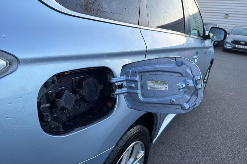 Used Mitsubishi Outlander 2014 for sale - 78105852: Photo 28