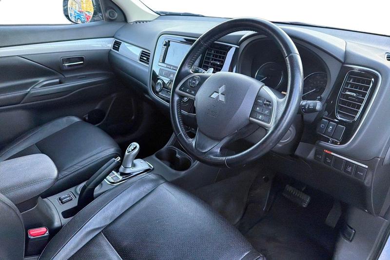 Used Mitsubishi Outlander 2014 for sale - 78105852: Photo 9