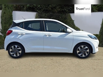 Used Hyundai i10 2024 for sale - 79448845: Photo