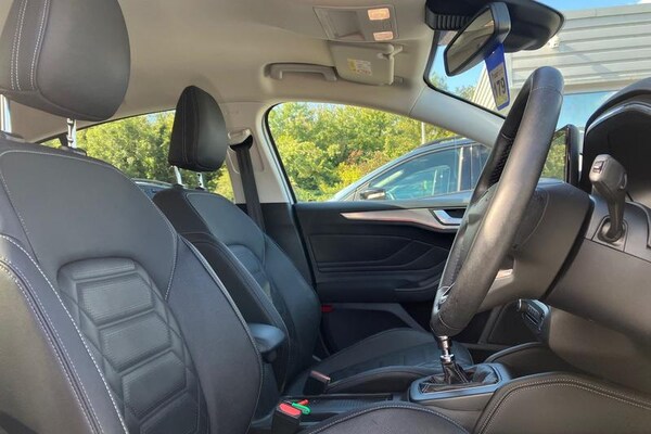 Used Ford Focus 2023 for sale - 76104785: Photo 17