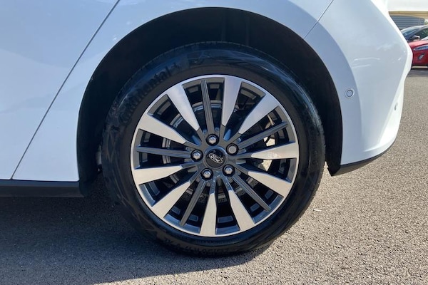 Used Ford Focus 2023 for sale - 76104785: Photo 8