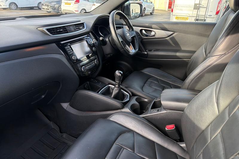 Used Nissan Qashqai 2018 for sale - 77346242: Photo 18