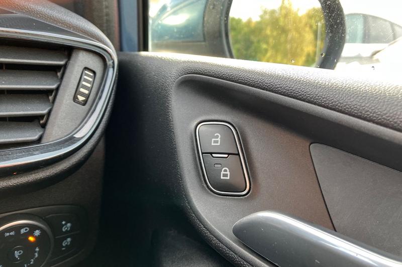 Used Ford Fiesta 2019 for sale - 76146612: Photo 24