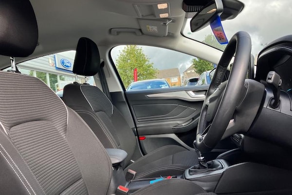Used Ford Focus 2023 for sale - 76222702: Photo 17