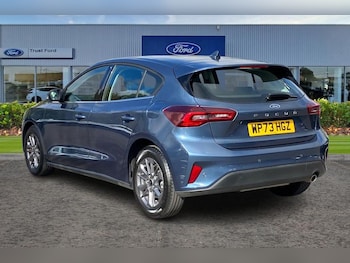 Used Ford Focus 2023 for sale - 76222702: Photo 2
