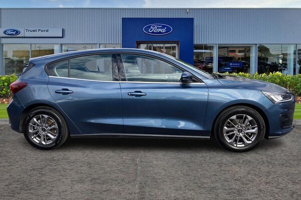 Used Ford Focus 2023 for sale - 76222702: Photo 3