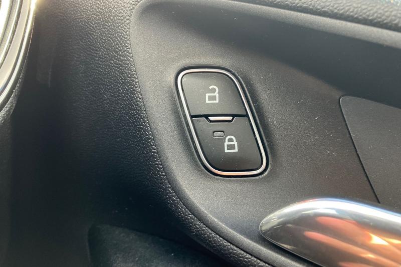 Used Ford Fiesta 2018 for sale - 76146658: Photo 23