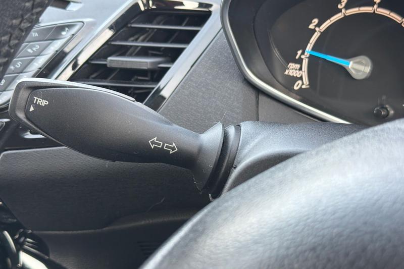 Used Ford Fiesta 2013 for sale - 77989101: Photo 14