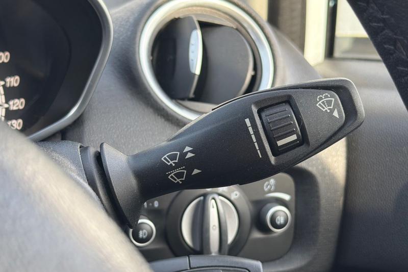 Used Ford Fiesta 2013 for sale - 77989101: Photo 15