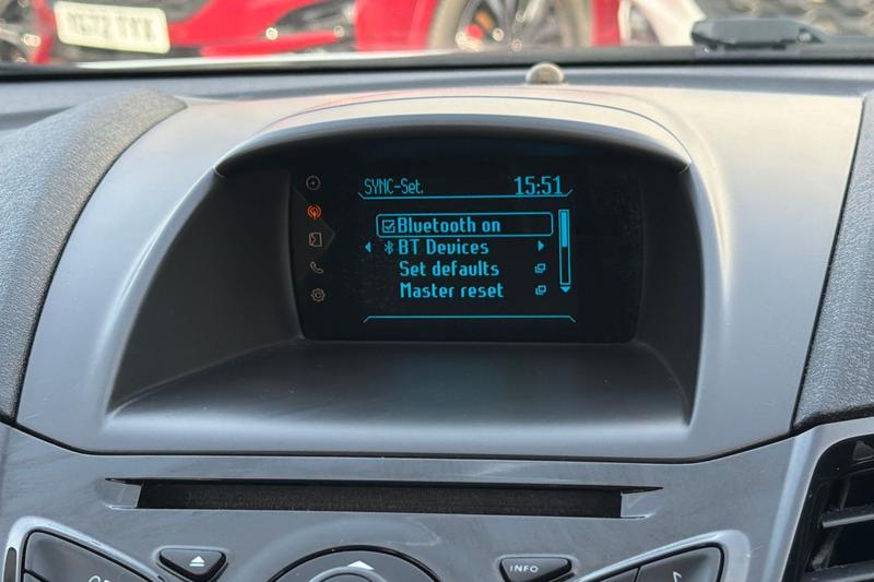 Used Ford Fiesta 2013 for sale - 77989101: Photo 24