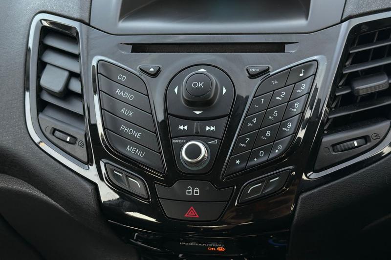 Used Ford Fiesta 2013 for sale - 77989101: Photo 26