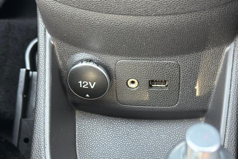 Used Ford Fiesta 2013 for sale - 77989101: Photo 28