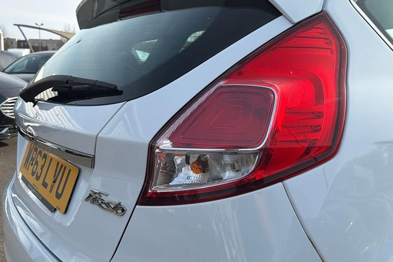 Used Ford Fiesta 2013 for sale - 77989101: Photo 32