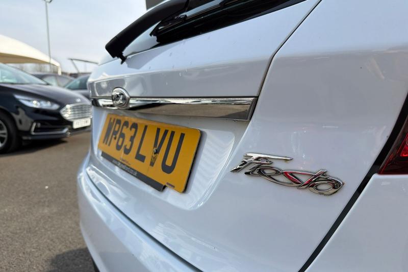 Used Ford Fiesta 2013 for sale - 77989101: Photo 33