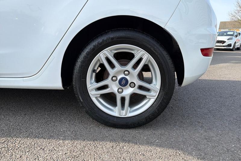 Used Ford Fiesta 2013 for sale - 77989101: Photo 8