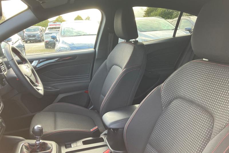 Used Ford Focus 2023 for sale - 76338336: Photo 19