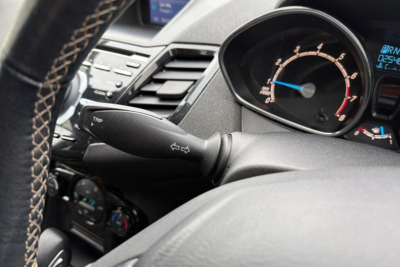 Used Ford Fiesta 2016 for sale - 78001092: Photo 14