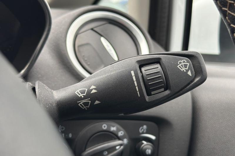 Used Ford Fiesta 2016 for sale - 78001092: Photo 15