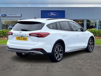 Used Ford Focus 2023 for sale - 77055883: Photo