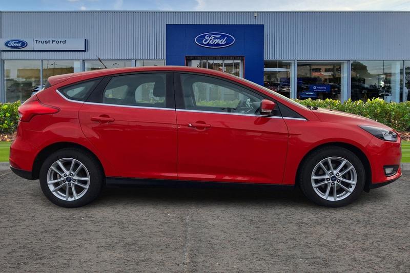 Used Ford Focus 2016 for sale - 76734717: Photo 3