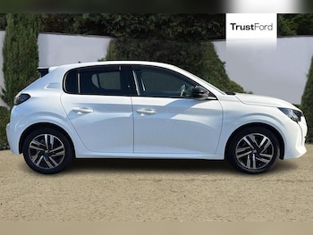 Used Peugeot 208 2022 for sale - 79436812: Photo