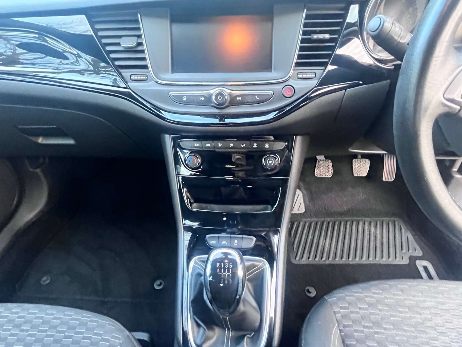 Used Vauxhall Astra 2017 for sale - 77431921: Photo 6