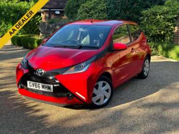 2017 (66) - 1.0 VVT-i x-play Hatchback 5dr Petrol x-shift Euro 6 (68 ps)