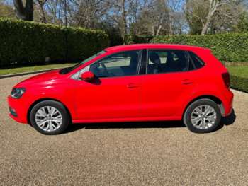 Used Volkswagen Polo 2015 for sale - 74065640: Photo