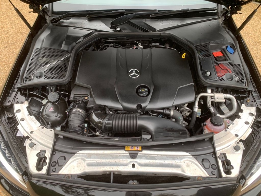Used Mercedes-Benz C Class 2018 for sale - 76105867: Photo 16